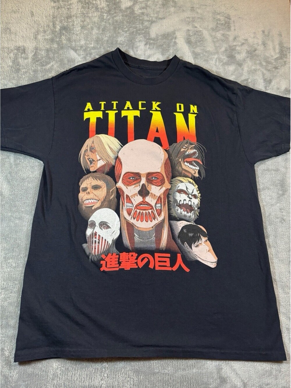 Attack On Titan Men's Skulls Crunchyroll L Black T-shirt Manga Anime Graphic Tee